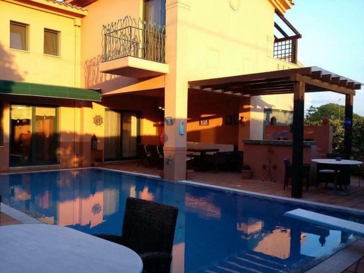 4-Seasons Pool Villa Near Meteora Tríkala Zewnętrze zdjęcie